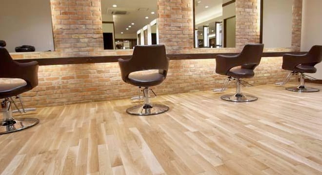 無垢フローリングの施工写真